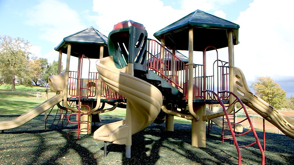 Ione Parks and Building84 Deborah Mackey Flickr