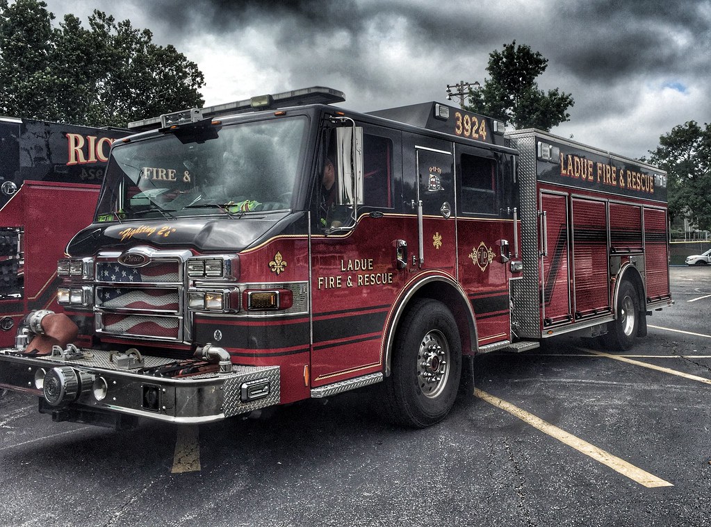 Ladue, MO Fire Dept. pumper 3924 mark174us Flickr