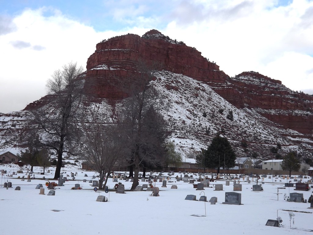 Kanab, Utah; cemetery h willome Flickr
