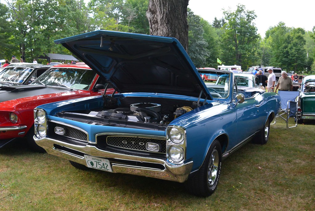 2016_0806ParSemCarShow0010 Parsonsfield,Maine. A few of… Flickr
