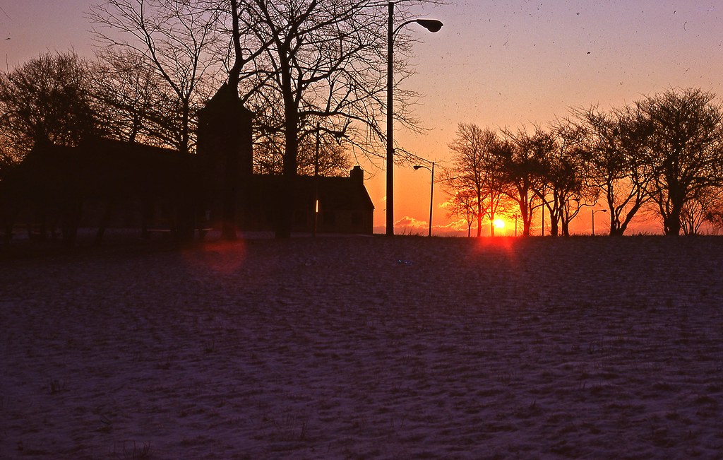 "The Promontory Point Field House at Sunrise" Chicago … Flickr