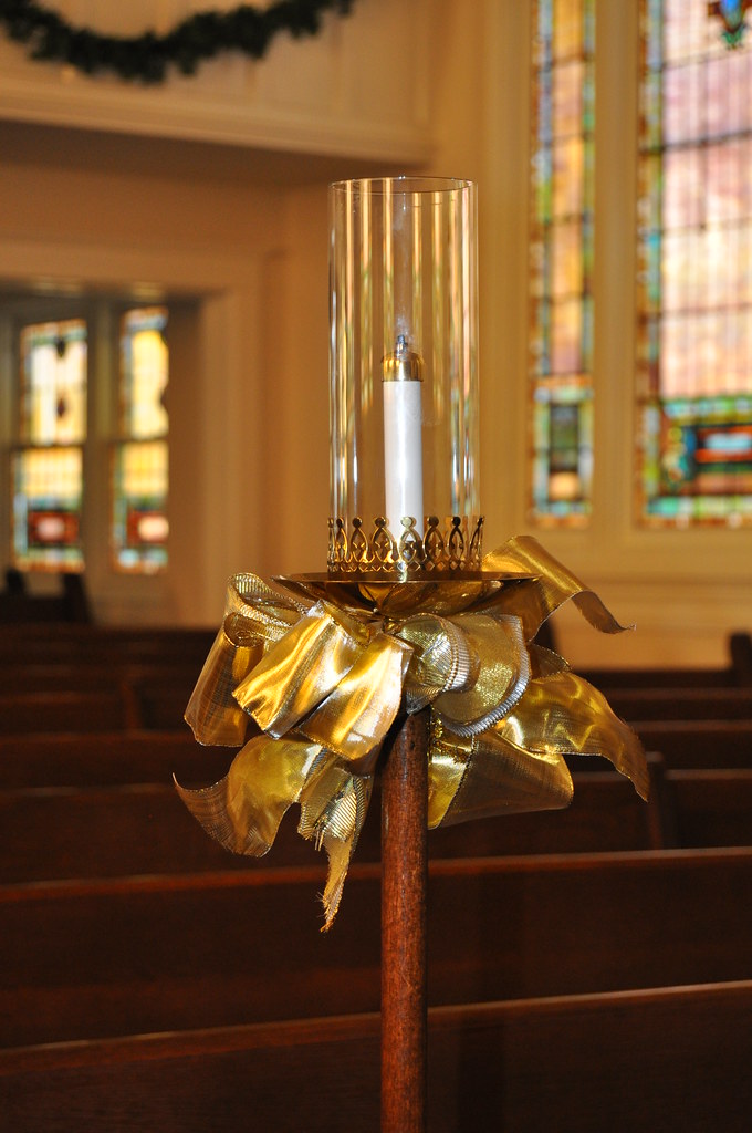 121614 Pew candle First Prez A candle and ribbon alo… Flickr