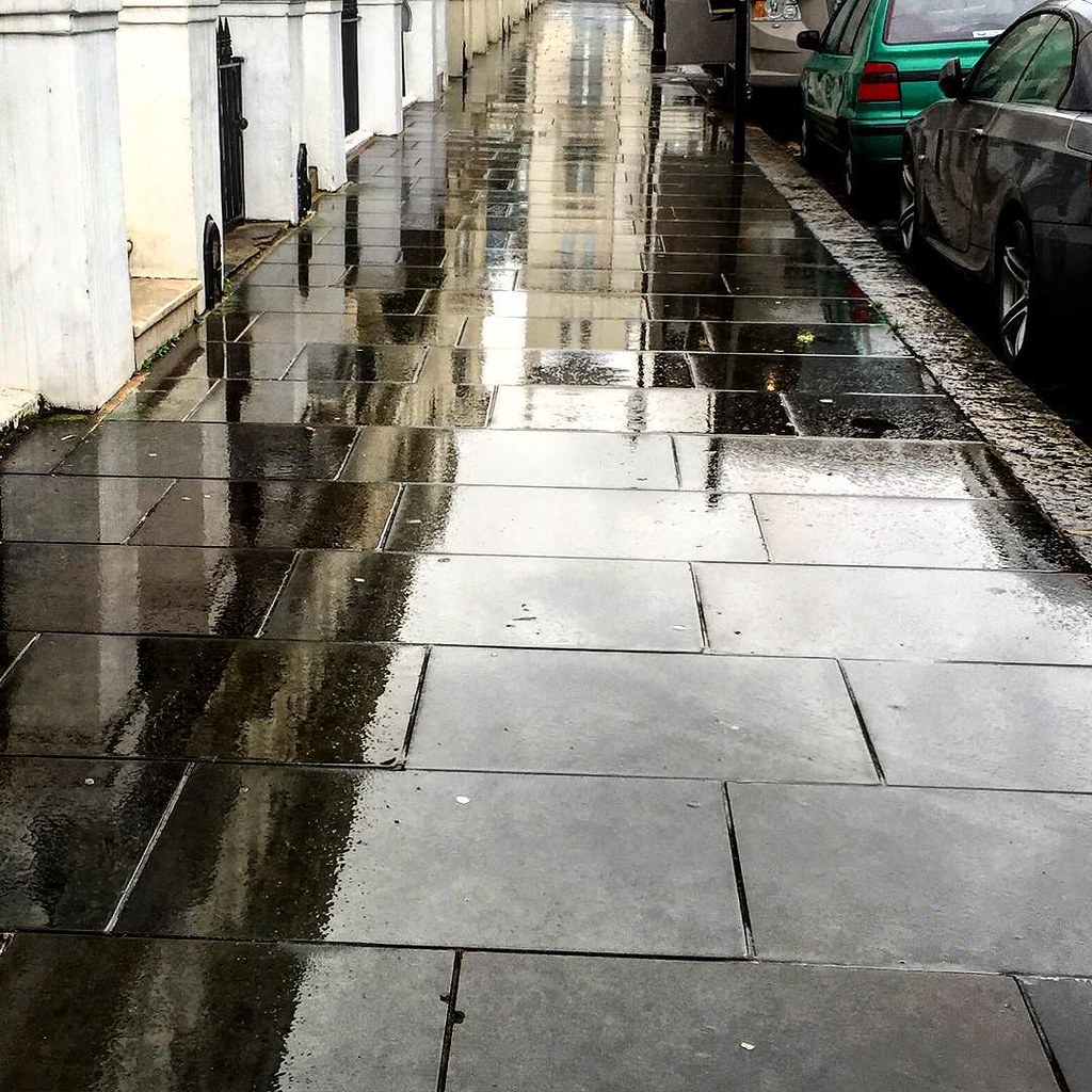 chucking it down...o ohhh rainrainrainrain whereissummer… Flickr