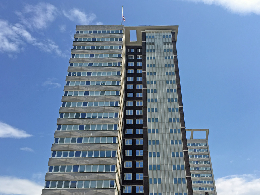 Lunar House, East Croydon 20storey office block, opened i… Flickr