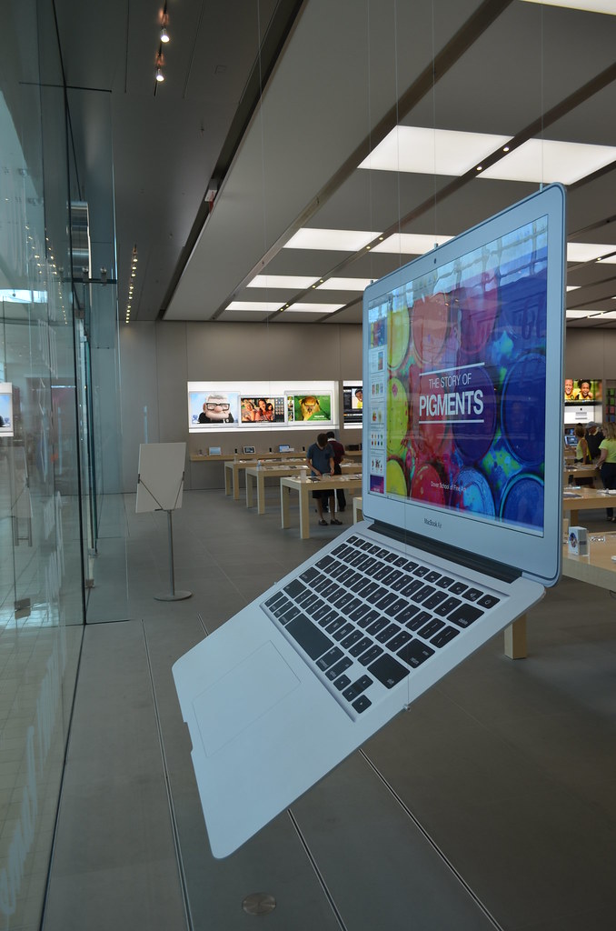 AppleStoreYorkdale4 Apple Store Yorkdale‎ Open Grid Scheduler