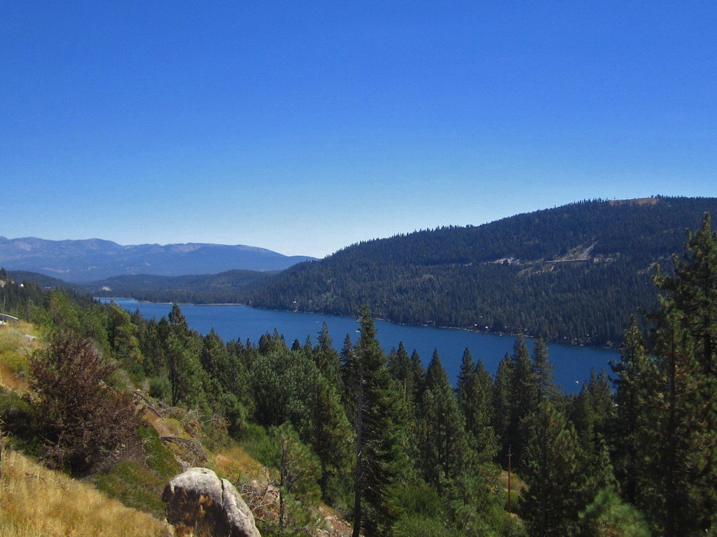 Donner Lake, CA. Donner Lake in the Sierra Nevada Mountain… Flickr