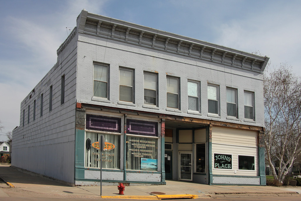 Downtown Building Flandreau, SD Tom McLaughlin Flickr