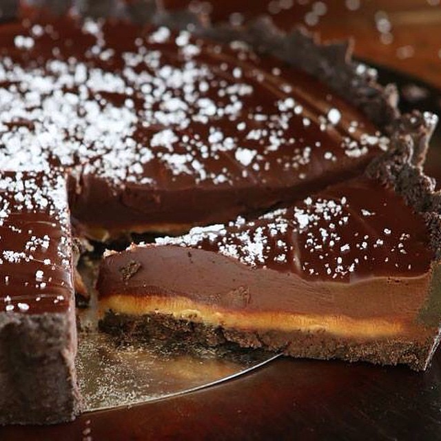 Dark Chocolate Salted Caramel Oreo pie ️chocolate pie i… Flickr