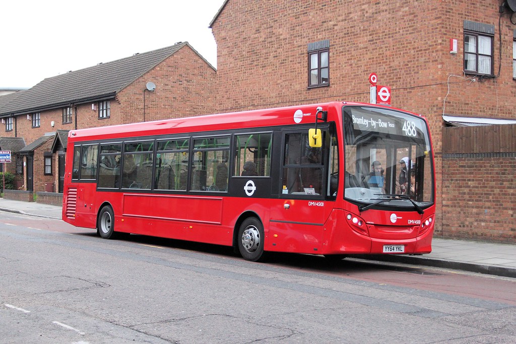 Tower Transit route 488 at Bow DMV 45101; route transferre… Flickr
