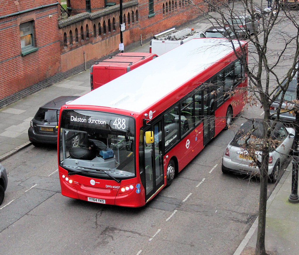 Tower Transit route 488 at Bow DMV 45107; route transferre… Flickr