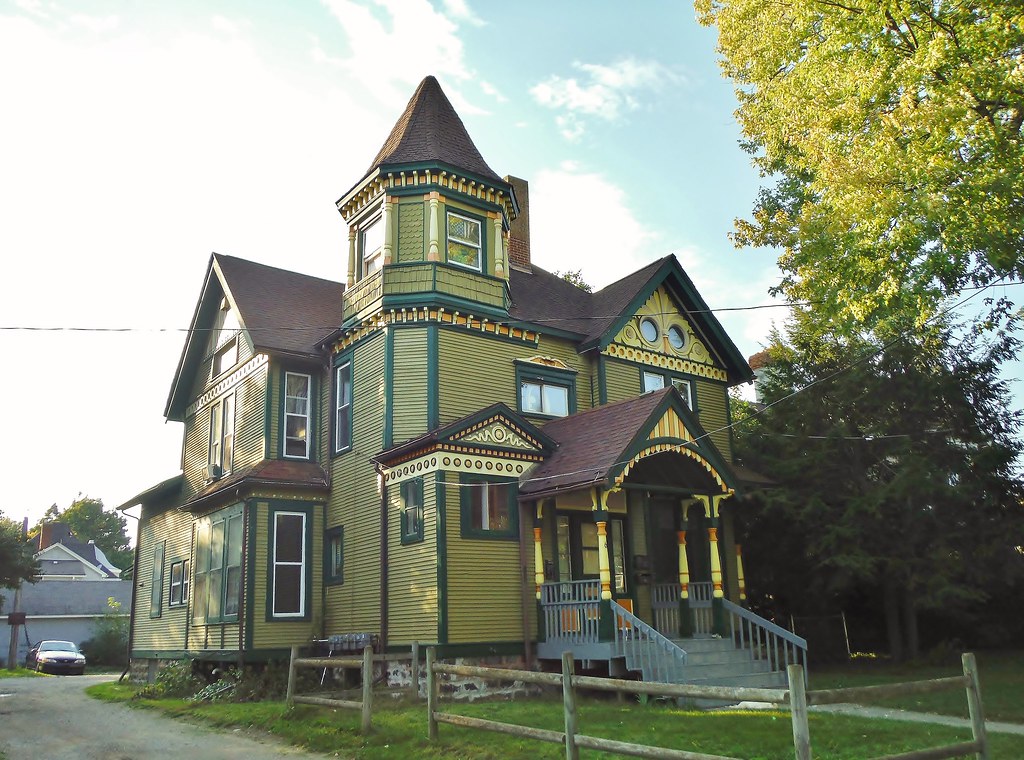 Jackson, MI Shaler House 612 1st St. Built circa 1885 This… Flickr