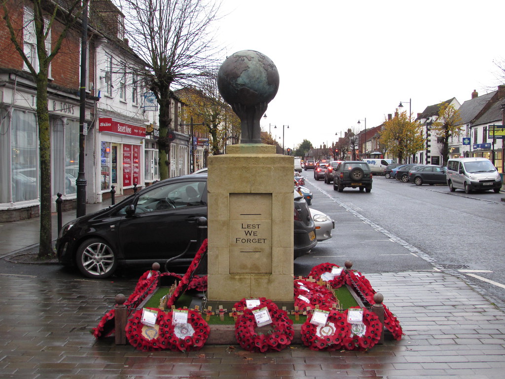 Royal Wootton Bassett War Memorial (Wiltshire) Michael Day Flickr