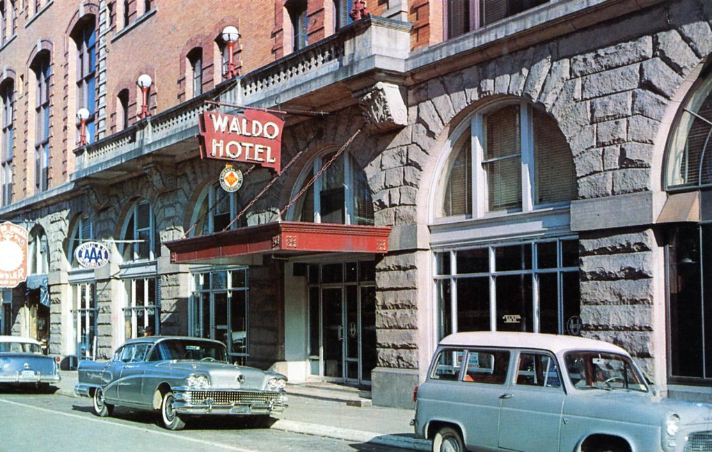 The Waldo Hotel Clarksburg WV Dining room and coffee shop … Flickr