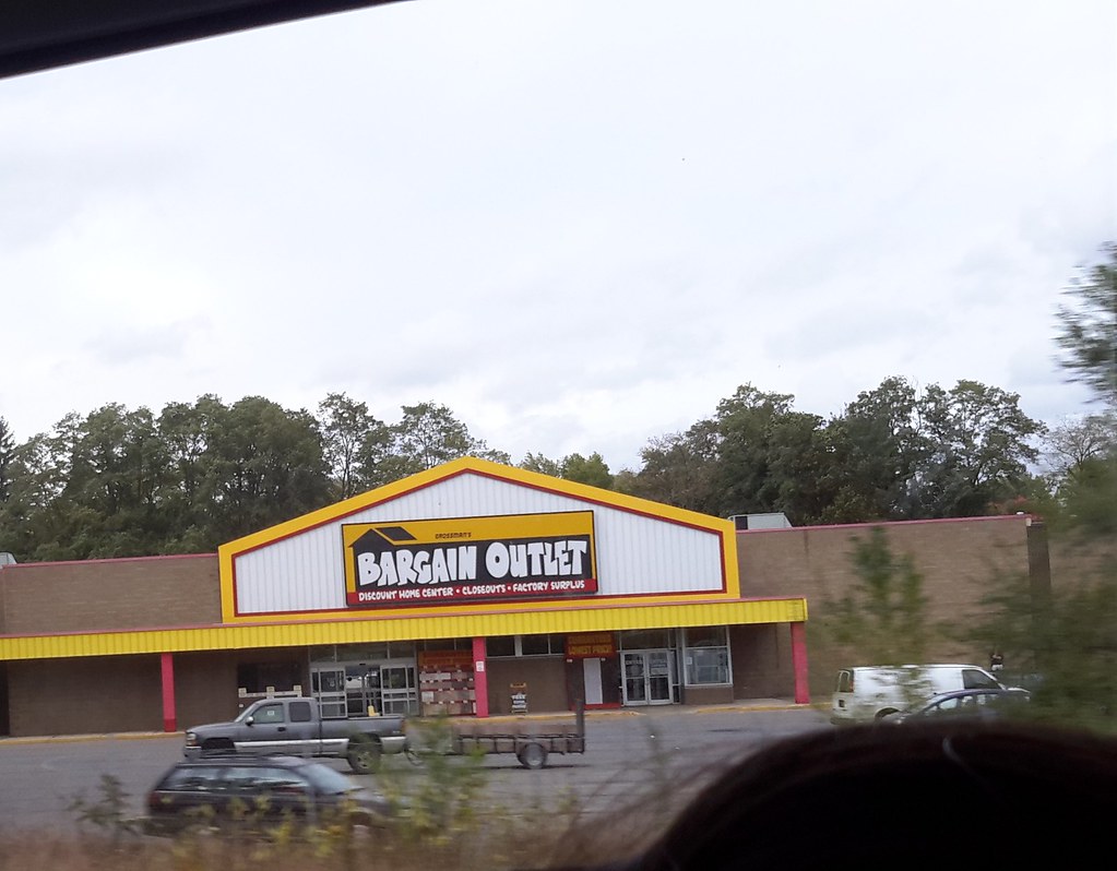 Grossman's Bargain Outlet Schenectady, NY A Grossman's B… Flickr