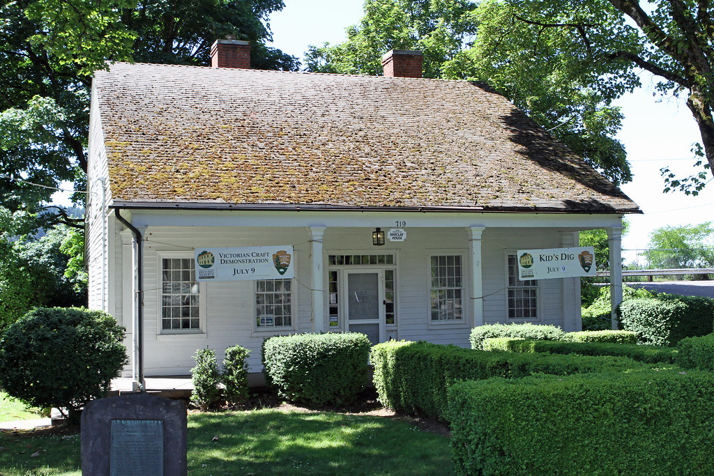 Portland 579 Barclay House, Oregon City, Oregon TravelBear71 Flickr