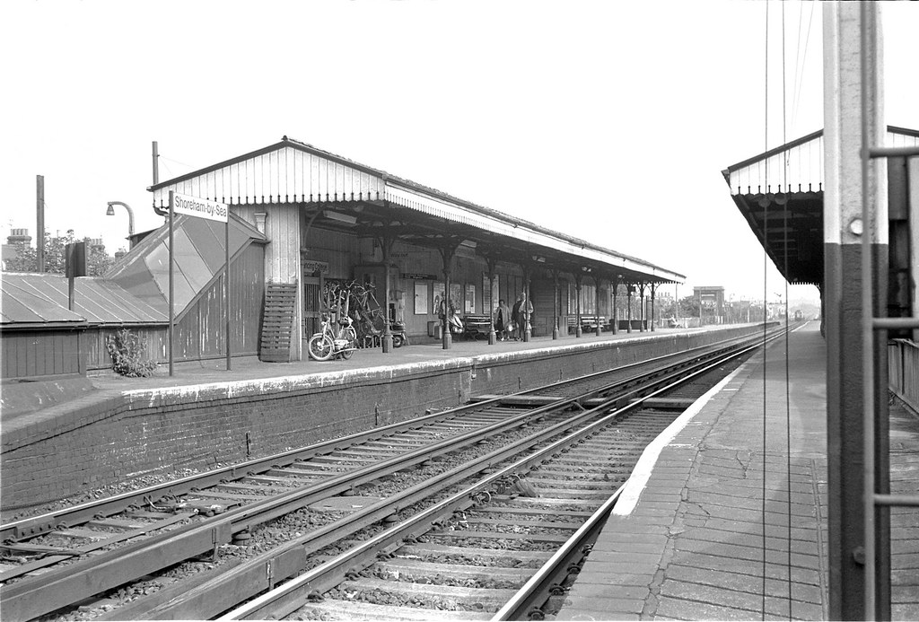 ShorehambySea station (1), 1974 For Lancing College. Bet… Flickr