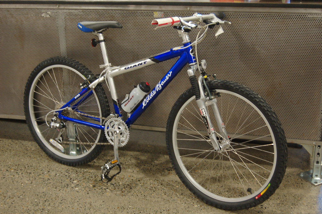 Giant Eddie Bauer Mountain Bike lupon.gov.ph