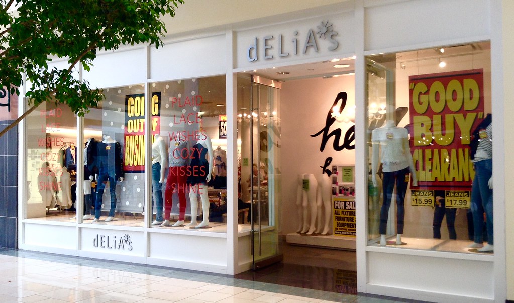 Delia's Clothing Store Delia's Clothing Store, Going Out o… Flickr