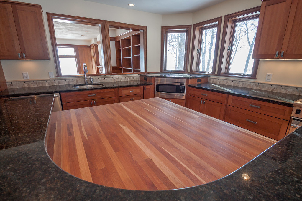 625 Farwell Dr, Maple Bluff, WI lake home for sale by Spri… Flickr