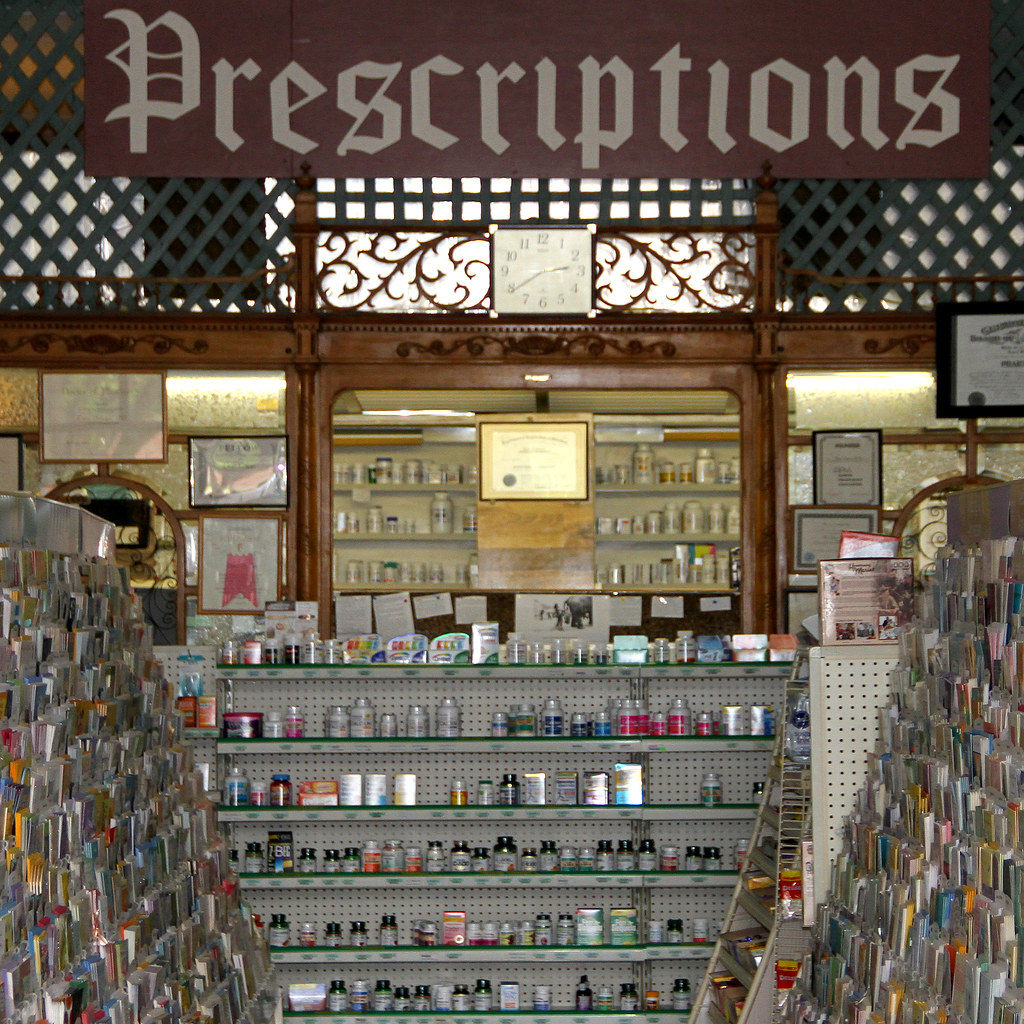 12b Chenoa IL Chenoa Pharmacy 06 John Hagstrom Flickr