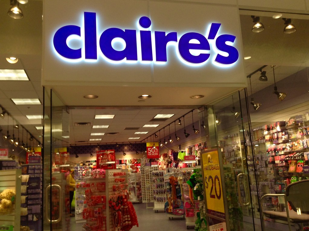 Claire's Store Claire's Store, Waterbury, CT. 1/2015, by M… Flickr