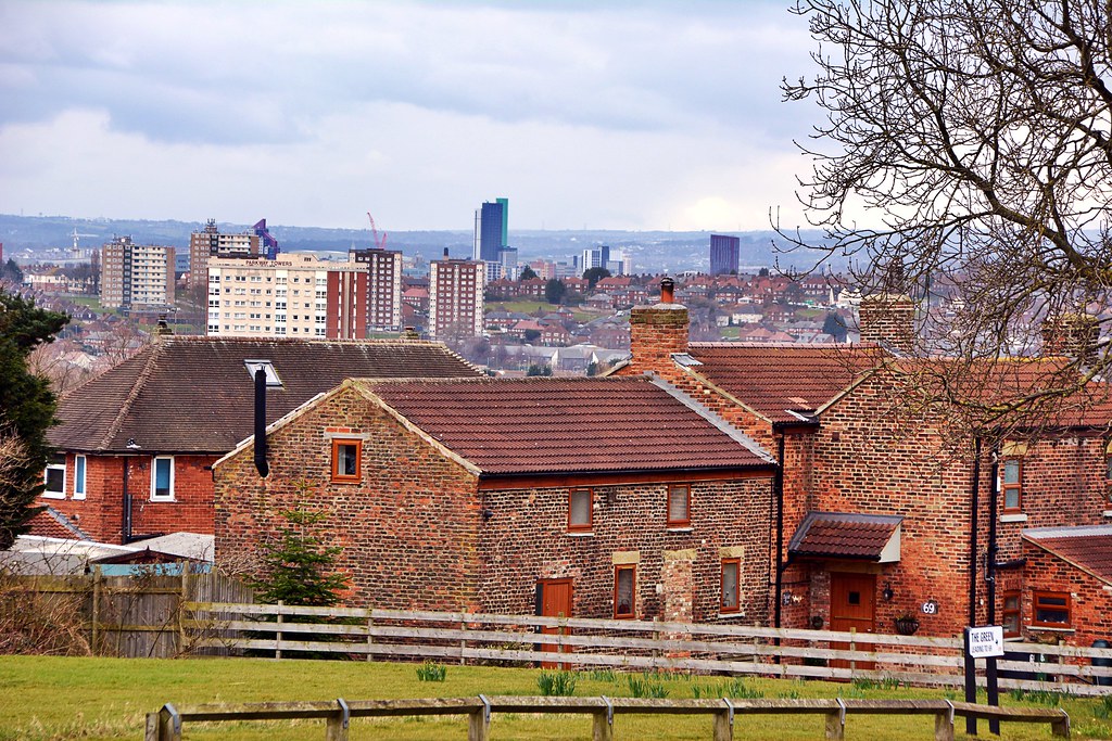 The Green, Seacroft The Green, Seacroft. The oldest remain… Flickr