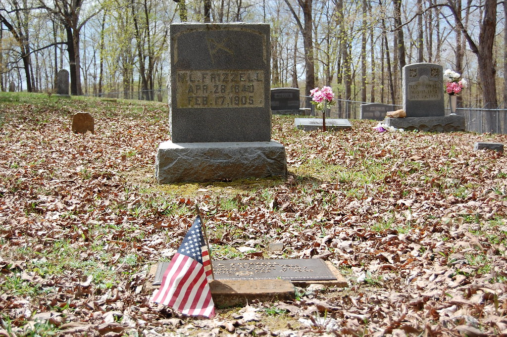 Lee Cemetery Lee Cemetery Lyon County, Kentucky.... Midnight