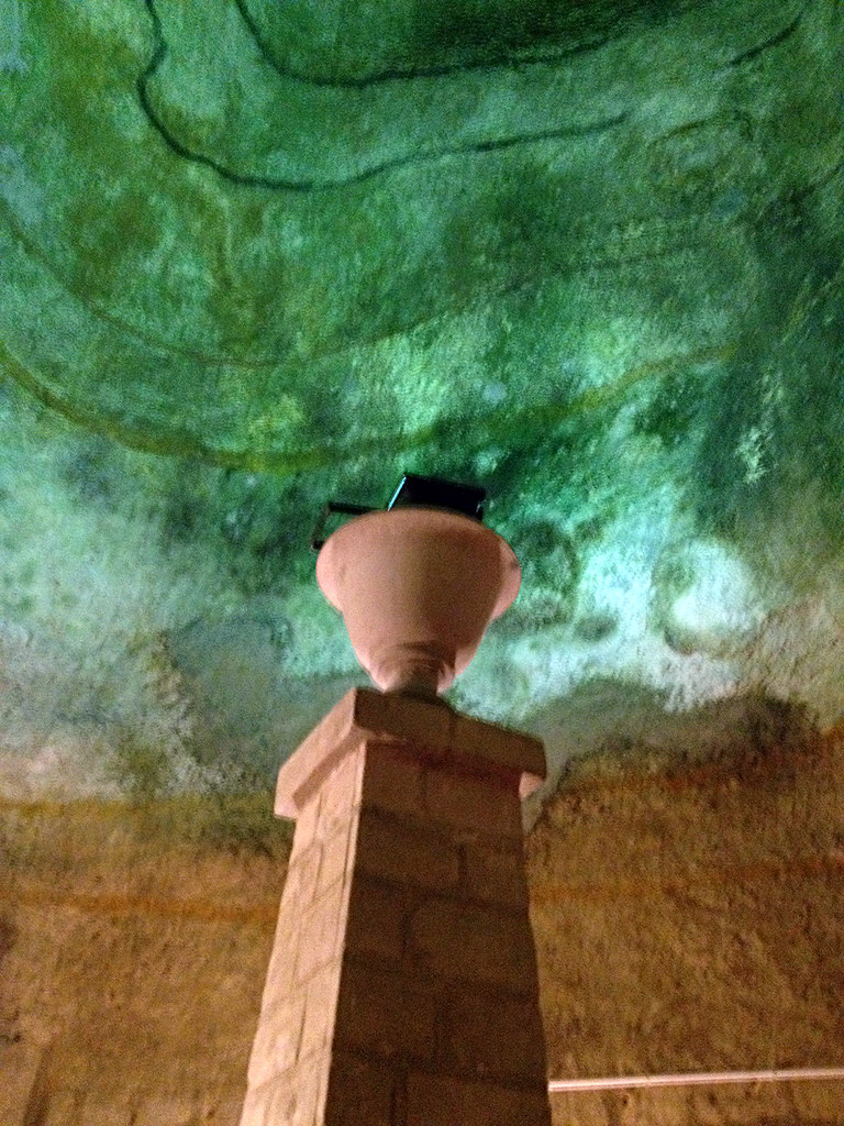 Bell shaped collapse in the tunnel The Paris a photo on