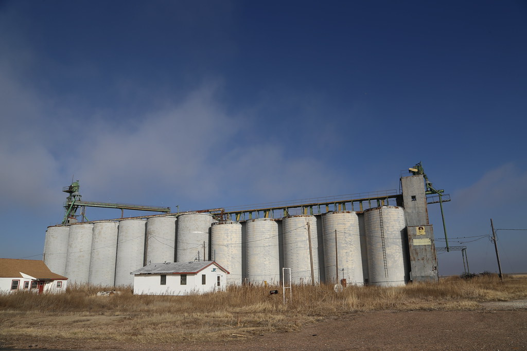 Kalvesta Kansas, Grain Elevator, Finney County KS Bruce Wicks Flickr