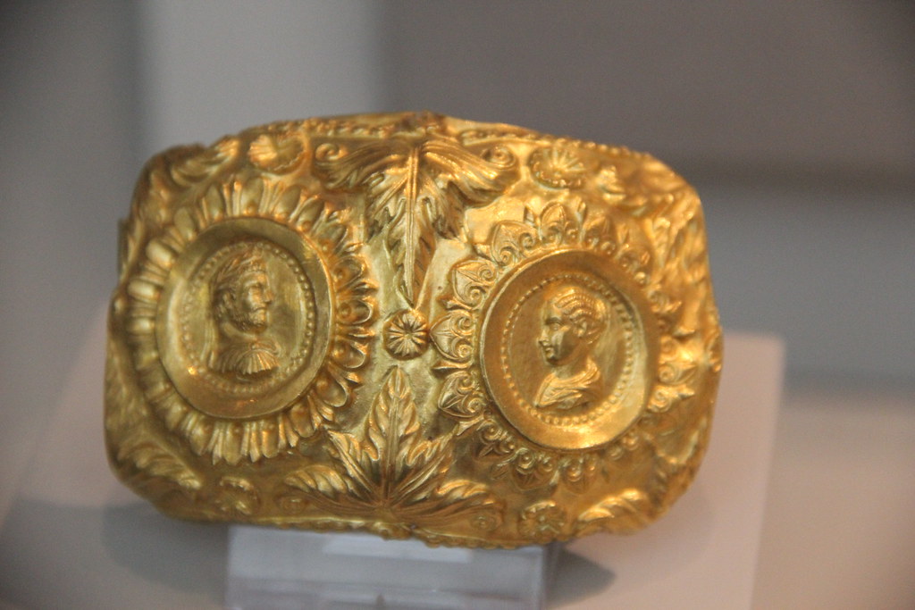 Roman Gold Jewelry Treasure Gallery, Altes Museum, Berlin,… Flickr