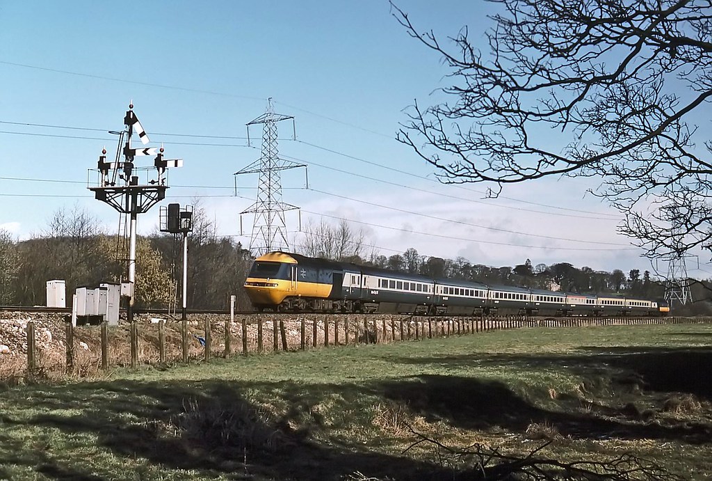 Cowley Bridge Junction, Exeter, March 1985 The 08.45 Paddi… Flickr