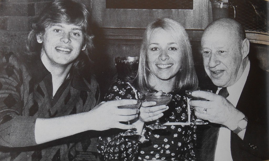 Pippin Johnny Farnham (right) and Colleen Hewett stars o… Flickr