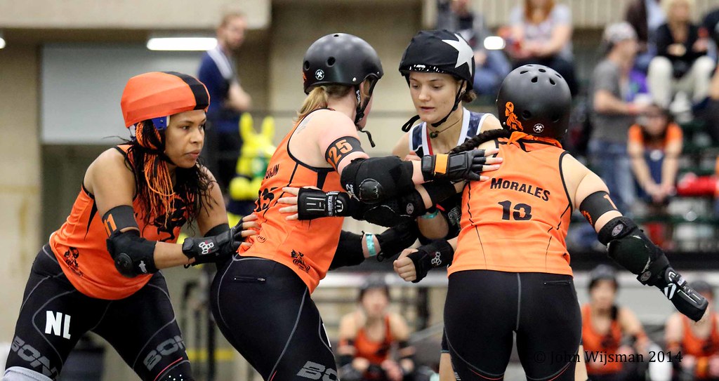 110_82324 Netherlands vs. New Zealand at Roller Derby Worl… Flickr
