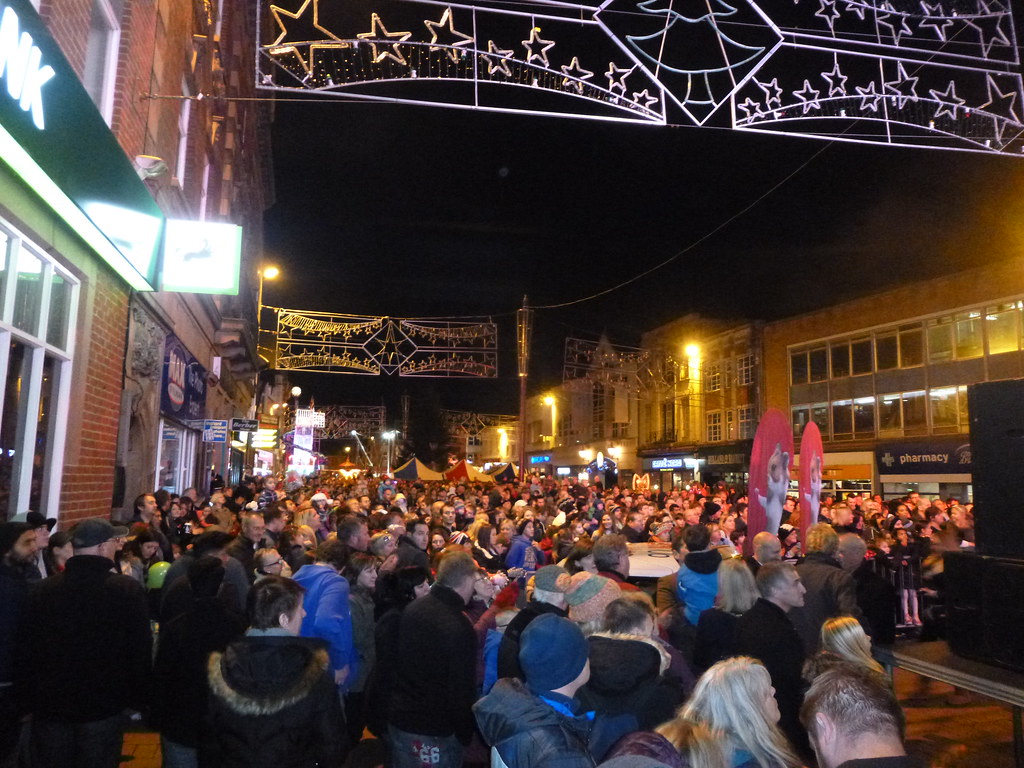 Loughborough Christmas Lights Sam and Amy along with Dange… Flickr