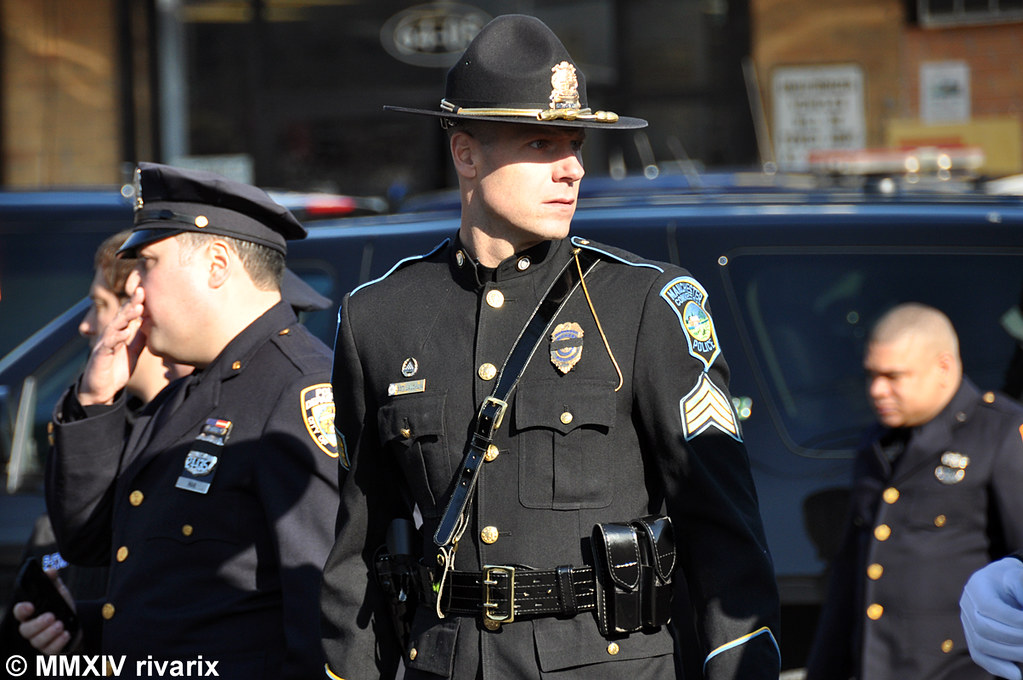 092 New York Manchester (CT) Police One of many police d… Flickr