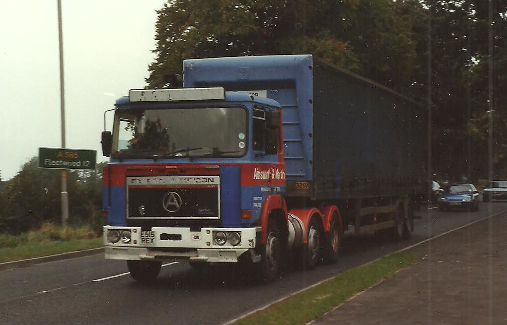 E515REX Ainsworth & Martin SA 4.11 6x2 and 2 axle curtains… Flickr