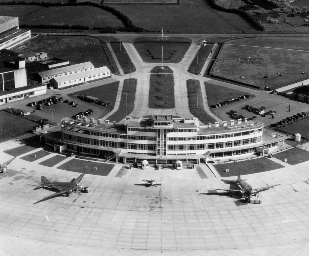 Dublin Airport's old terminal Aerial view of Dublin Airpor… Flickr