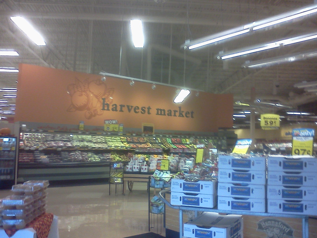 Hannaford New Hartford, NY A Hannaford grocery store at … Flickr