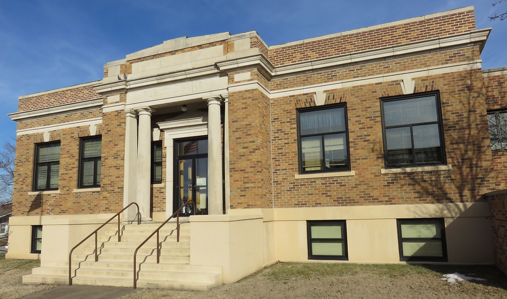 Carnegie Library (Aurora, Missouri) Built in 1913, this st… Flickr