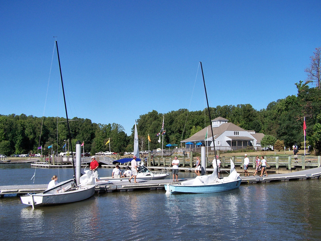 SPLE0051 Boating and sailing are popular at Leesylvania. Va. Dept. of Conservation