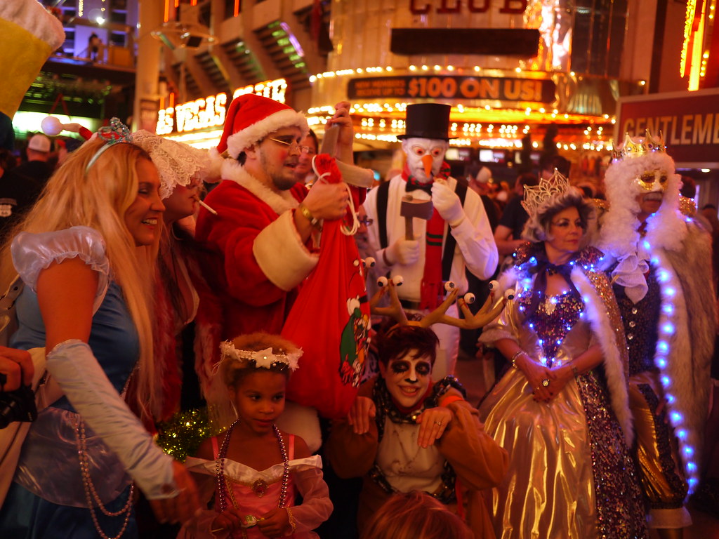 2014 Las Vegas Halloween Parade Fremont Street Experience … Flickr