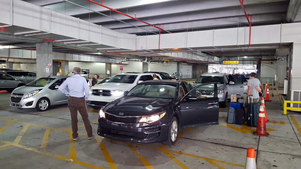 Hertz rental car return at Miami International Airport, FL… Flickr