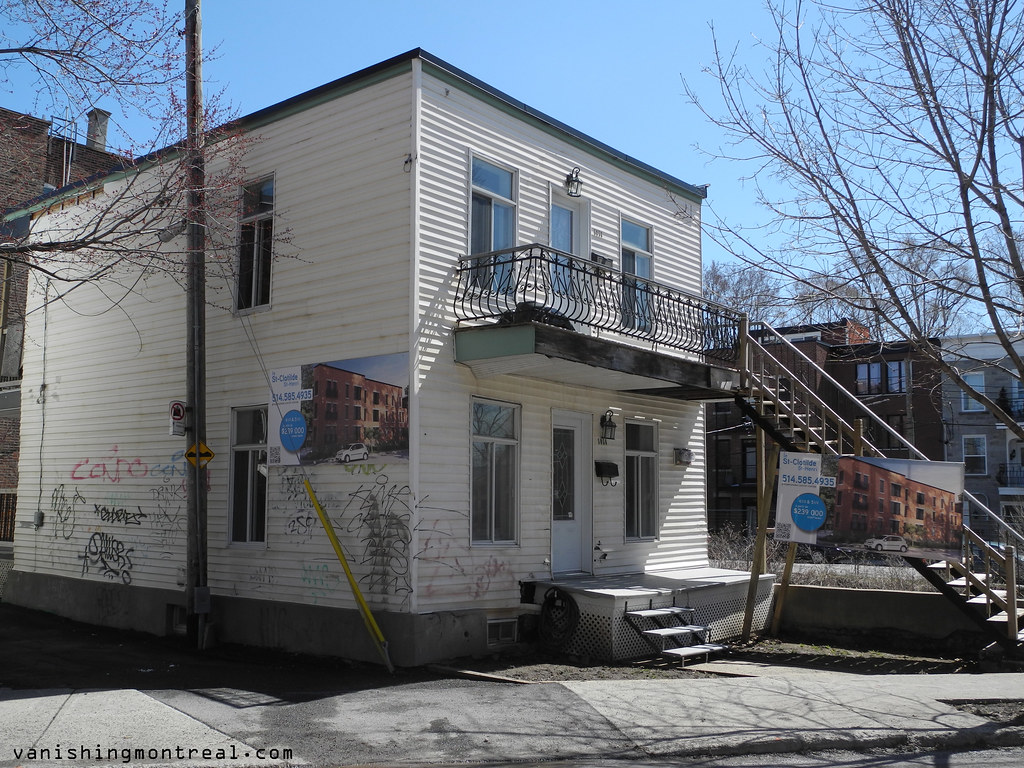 Abandoned duplex on Chemin Cote St Paul 1 Read more Vani… Flickr