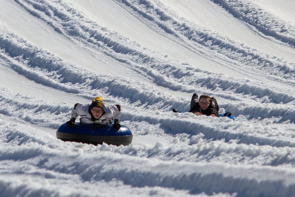 Tubing at Cascade Mountain5697.jpg David Kalsbeek Flickr