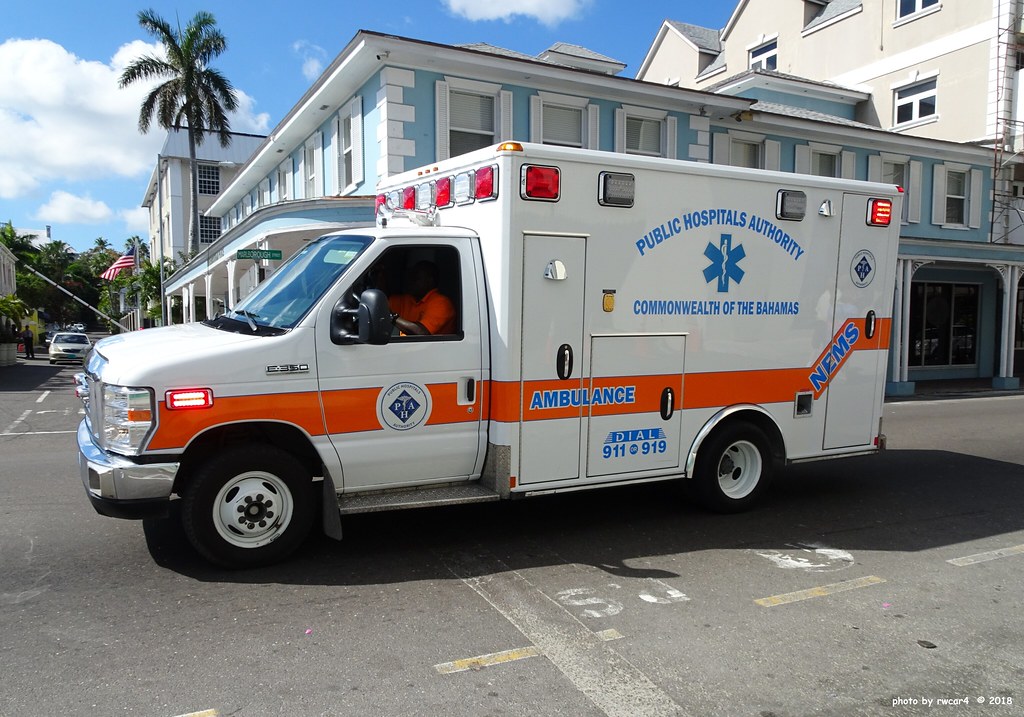 All sizes Bahamas Public Hospitals Authority Ford E350 Ambulance