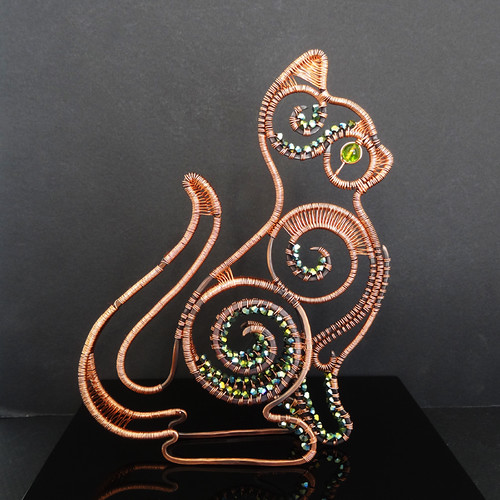 Flat Cat Copper Wire Sculpture Copper and crystal, 7" tall… Flickr