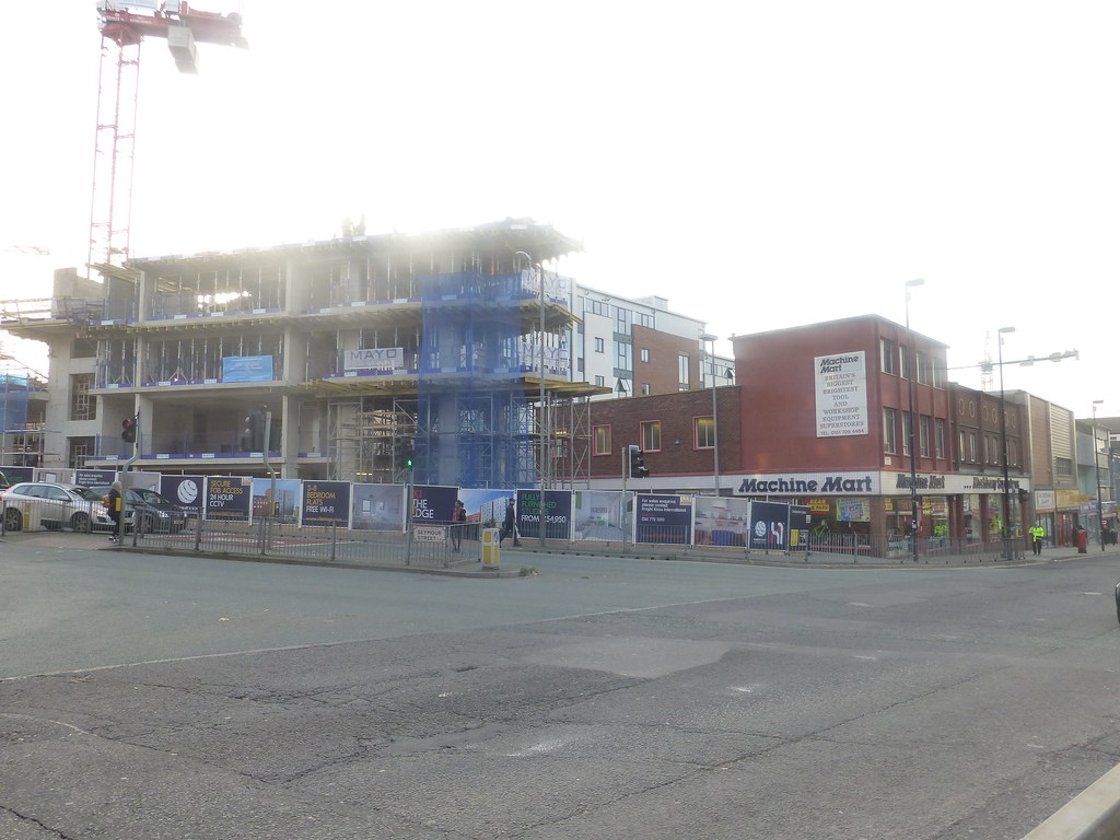 Student apartments under construction Seymour Street Liver… Flickr