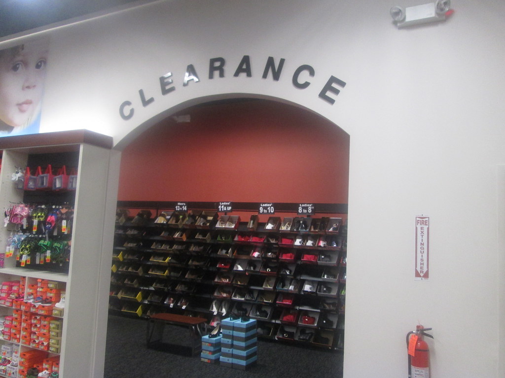 Shoe Dept Encore Oneonta, NY. June 2015. … Flickr