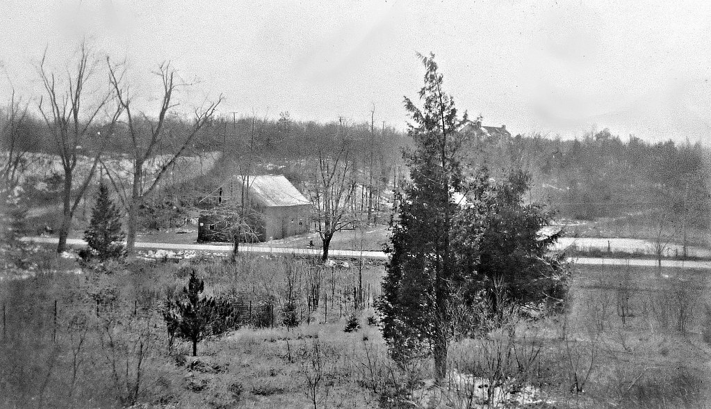 Goose Hill Rd. near the pond. Barn has been taken out many… Flickr