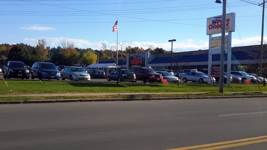Price Chopper (S. Utica) Utica, NY A Price Chopper groce… Flickr